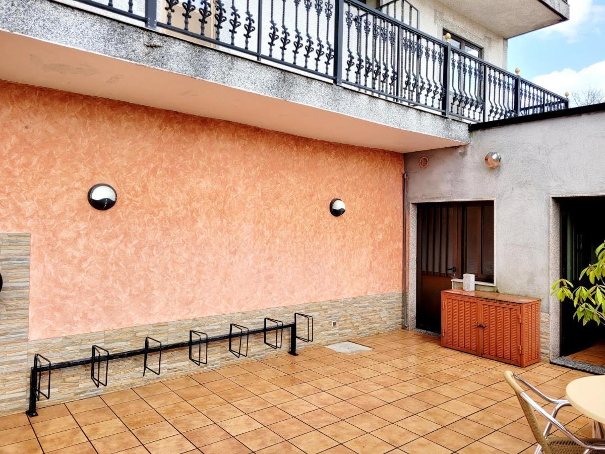 A Conda-Habitacion Privada Arzúa Exteriör bild